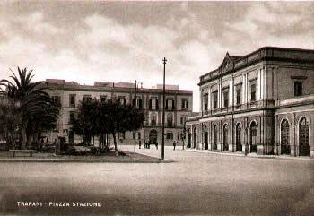 Vecchia Trapani 139 - Trapani - Cartolina - Piazza Stazione.jpg